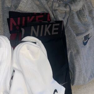 Nike FIVE piece bundle